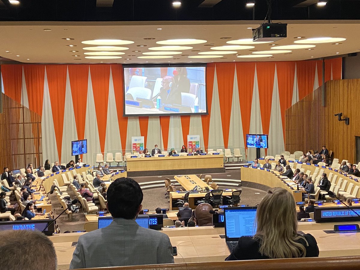 graca_patricia's tweet photo. Thank you @EU_Commission & @USUN 4 your unwavering support to the @UN_SDG & the #ResidentCoordinators & + joined up #UNCT serving countries & the #SDGs 4 #people #planet #prosperity! @UNCaboVerde 🇺🇳🇺🇳🇨🇻🇨🇻 https://t.co/jOAk22rGe9