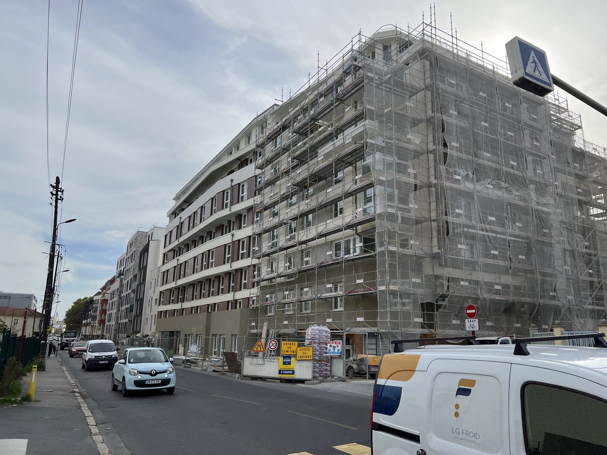 PatrickHArchit1's tweet photo. Bezons work in progress https://t.co/YDbAE0xvBw