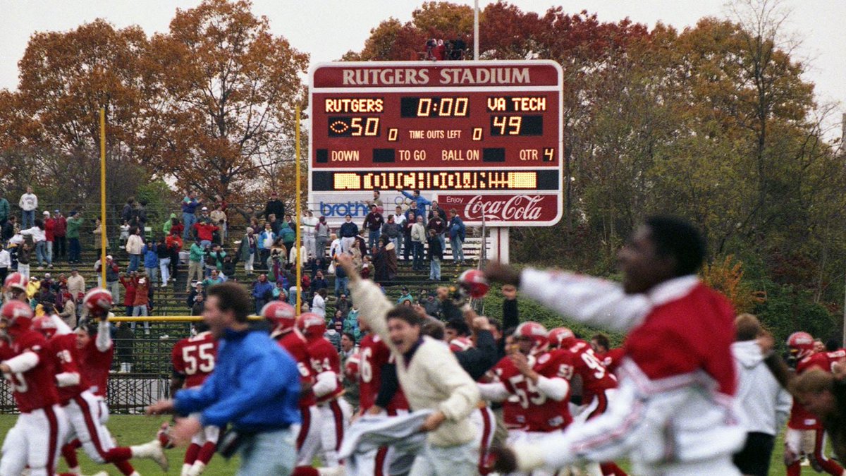 #Rutgers #Homecoming in 1992, a mere 30 years ago... #goRU #ThrowbackThursday @RFootball