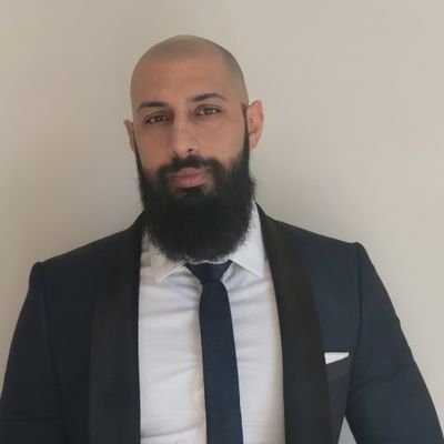 GroveToken's tweet photo. Join our CEO @JohnGh87 for another exclusive AMA! 
23rd October 7pm EST

Keeping you updated with progress, he will release one of 3 projects we are working on and discuss our future farming solutions! 

Set your reminders! 👇
https://t.co/WDceedxG63

#grovetoken #GroveGreenArmy https://t.co/0TsVxM0HgB