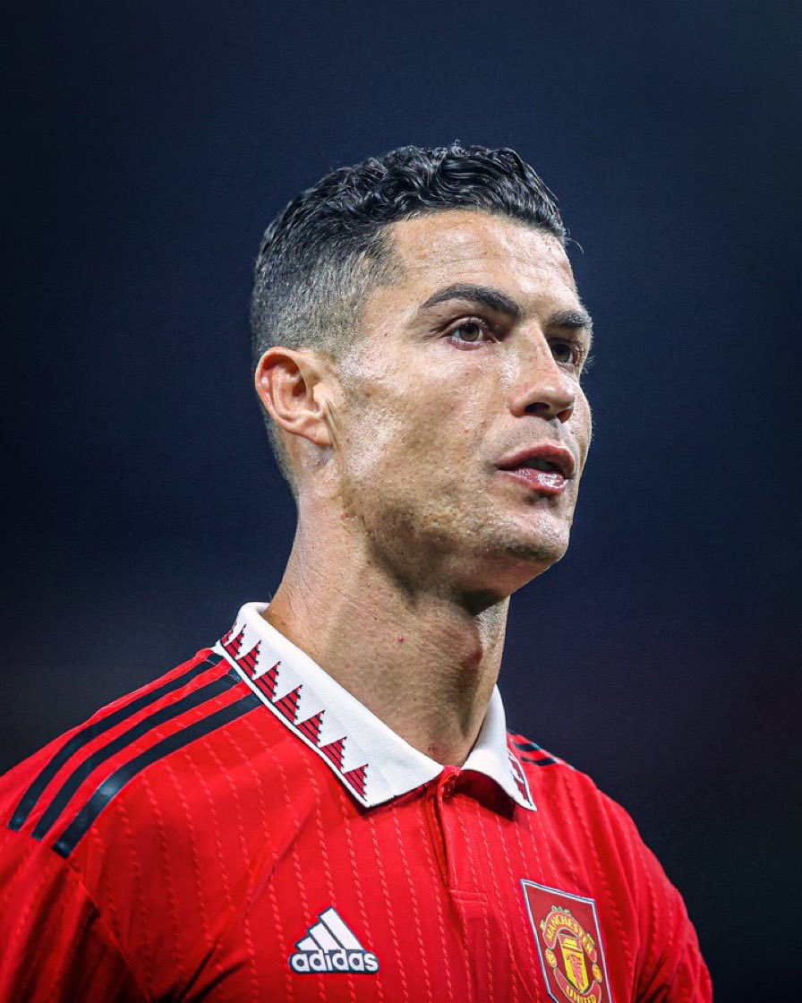 Man Utd are considering releasing Cristiano Ronaldo on a free transfer 😳🇵🇹