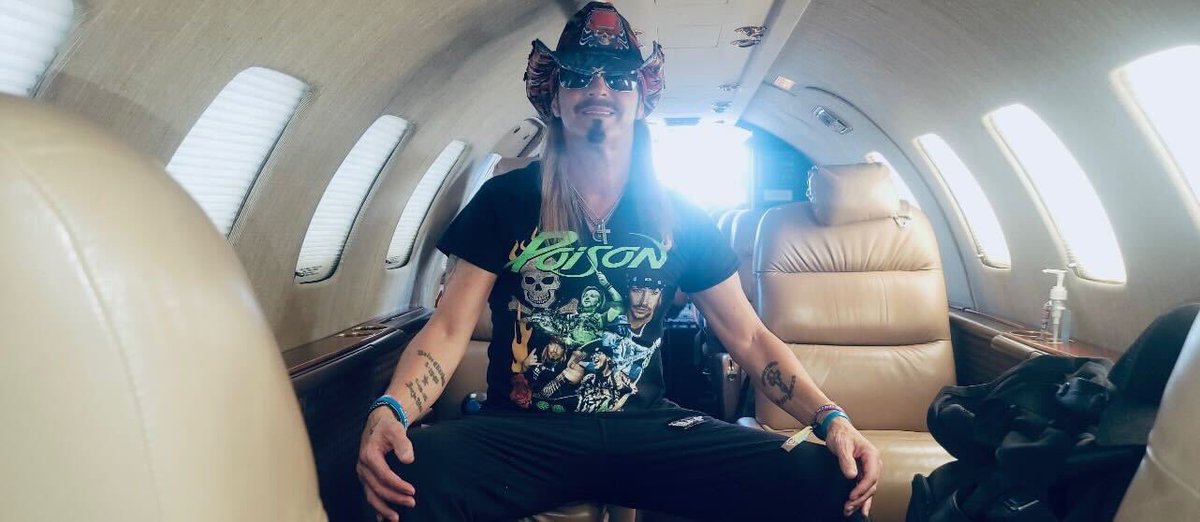 #Florida here we come ✈️ You know I love you 🙌 I cannot wait to hit that stage tonight at <a href="/ThunderBeach/">Thunder Beach® Rally</a> 🎸I'm bringing all the big hits and big party &amp; I’m honored to be there 🤘