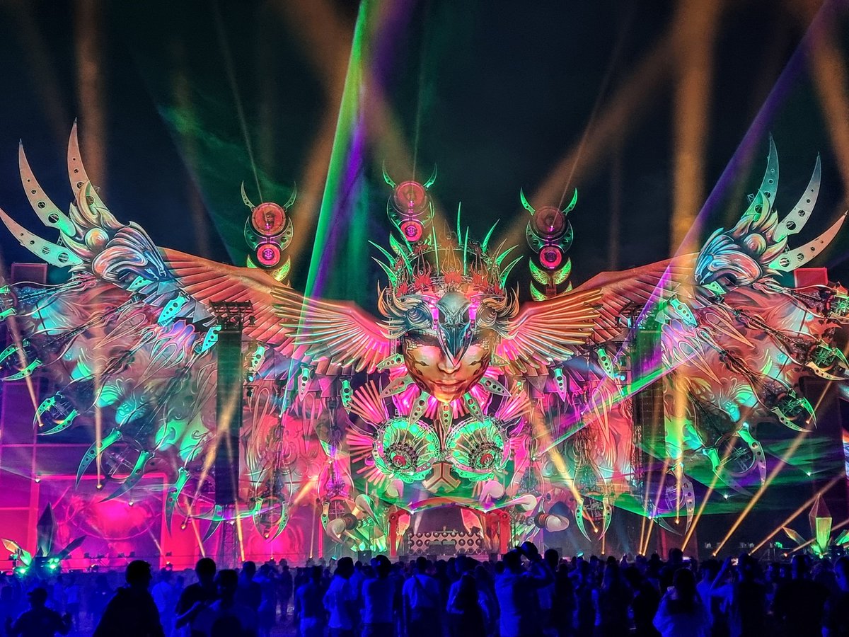 Silvvversurfer's tweet image. New anthem for #Defqon1 2023 will be made by #Subzeroproject - Nice.