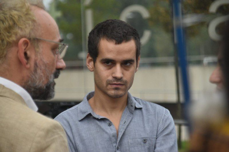 Hi ha una generació de joves anònims a Catalunya sobre la qual la repressió està impactant d'una manera especialment intensa. Sovint, com avui amb en <a href="/Ricard_Llorente/">Ricard Llorente Carreras</a>, amb independència del resultat, el procés judicial en sí ja és una condemna.