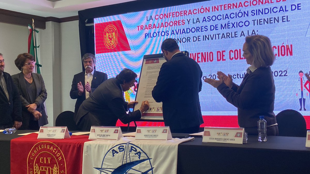 sege_aspa's tweet photo. El día de hoy, se vivió un momento histórico en la vida sindical y laboral, firmando un convenio de colaboración con @NGomezUrrutiaMX @CITMx_ 
 
Creando alianzas por un México con condiciones favorables para cada uno de sus trabajadores. 

#Hoy #Aspa #Sindicato #Gobierno https://t.co/F3axAR5YcO