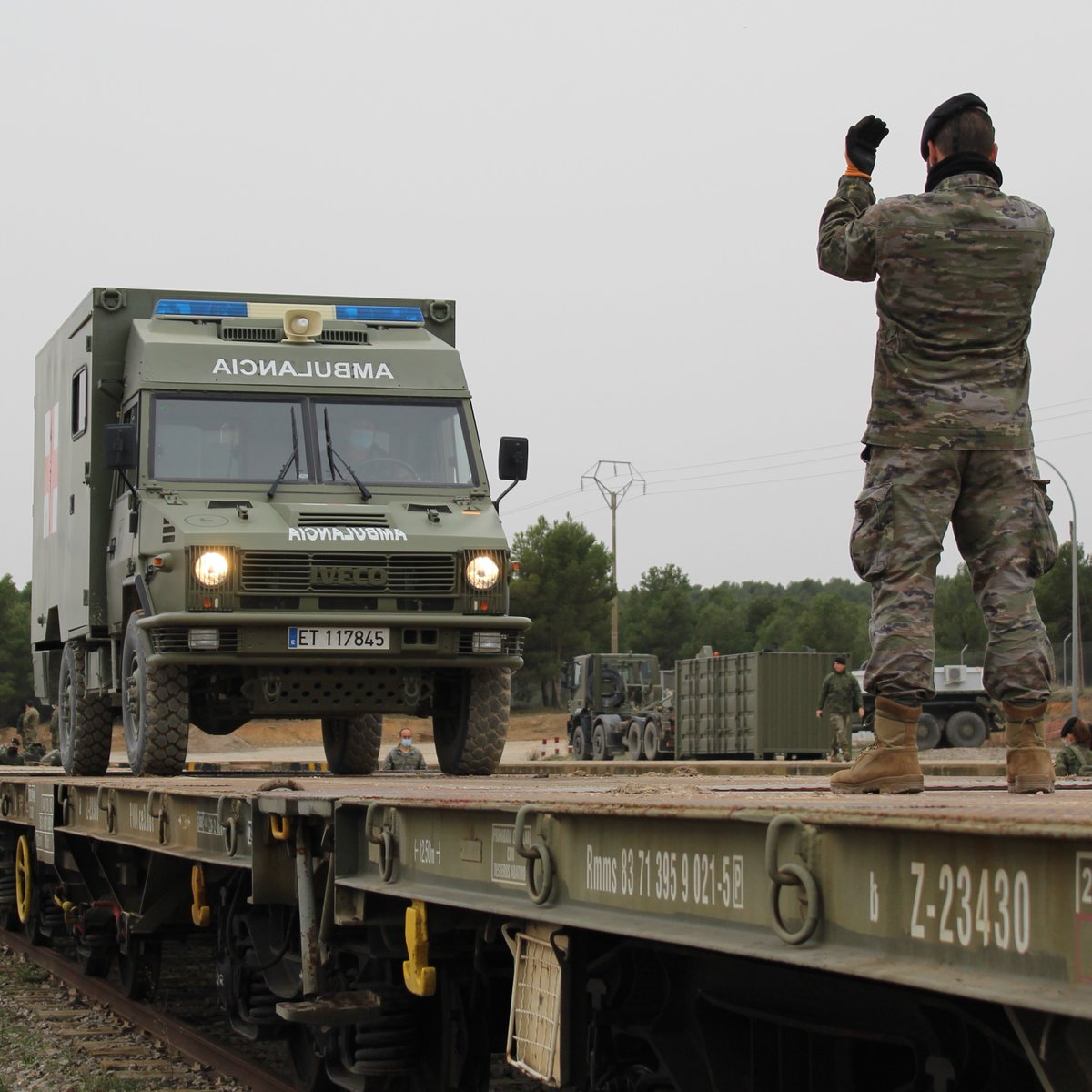 #BuenasNoches. El #EjércitodeTierra está embarcado en un ambiciosos proyecto de adaptación de su logística a las necesidades que demandará el #Ejército2035. Se pasará de un modelo logístico reactivo a uno predictivo #RetosFuturos
ejercito.defensa.gob.es/estructura/bri…