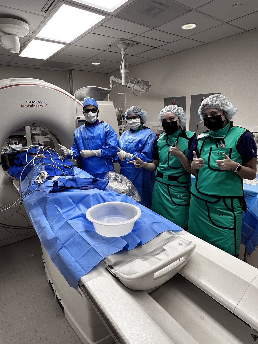 TheRadRoom's tweet photo. Today was NOT the day to be an RCC. Once Dr Diab caught wind of that pesky tumor he decided to do something about it.. All thumbs up to our #FutureRadRes from our amazing @UKY_IR team as Diab cranks up the #Cryo. #CuringCancer #InterventionalOncology #IRad https://t.co/kJxSGhmqbG