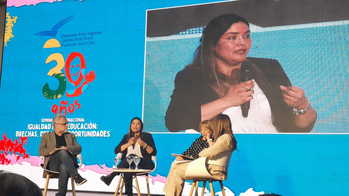 En este momento Giannina Mondino de <a href="/defensorianinez/">Defensoría de la Niñez</a> participa del seminario internacional "Igualdad en educación: brechas,debates y oportunidades" en el marco de los #30añosfundacionarcor <a href="/FundArcorChile/">Fundación Arcor Chile</a> <a href="/fundacionarcor/">@FundacionArcor</a>