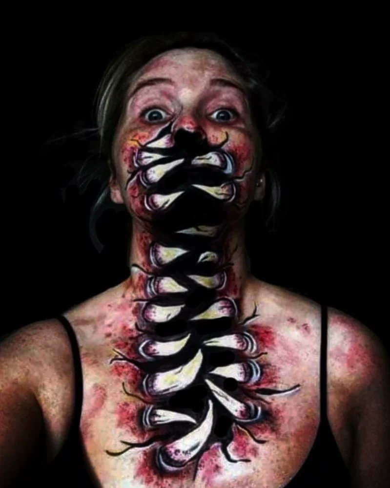 smellmo11's tweet photo. #teeth #bodypainting #charactermakeup #Halloween2022 #makeupartist https://t.co/7gxyryjGVn