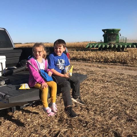 AgWest's tweet photo. #PickingPics @michelledake shares they are about halfway through harvest West of Orleans, NE!🌽 LOOOVING those tailgate snacks guys! Best of luck with the 2nd half! #agtwitter #harvest22 https://t.co/SmC9wssYia