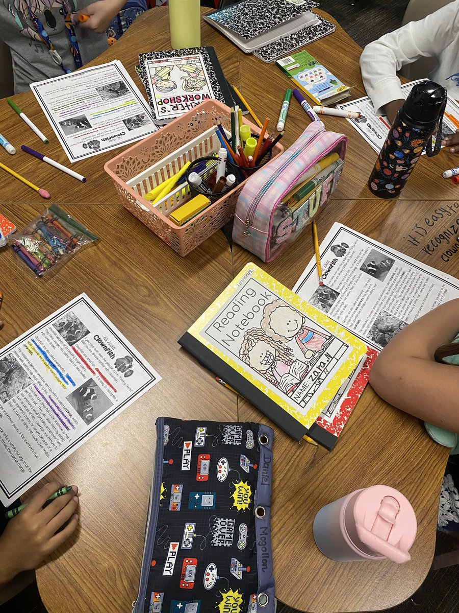 Reading about clownfish to practice main idea and finding text evidence!