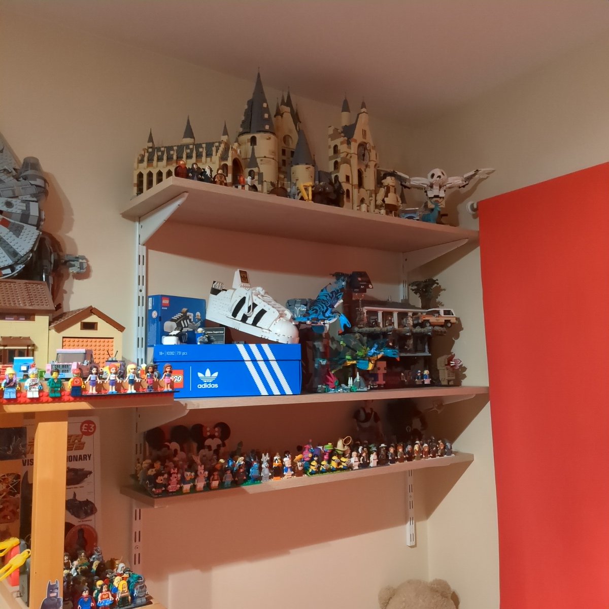 Ted2001yt's tweet photo. @MandRtweets My current collection in my room https://t.co/W2hrYTu297