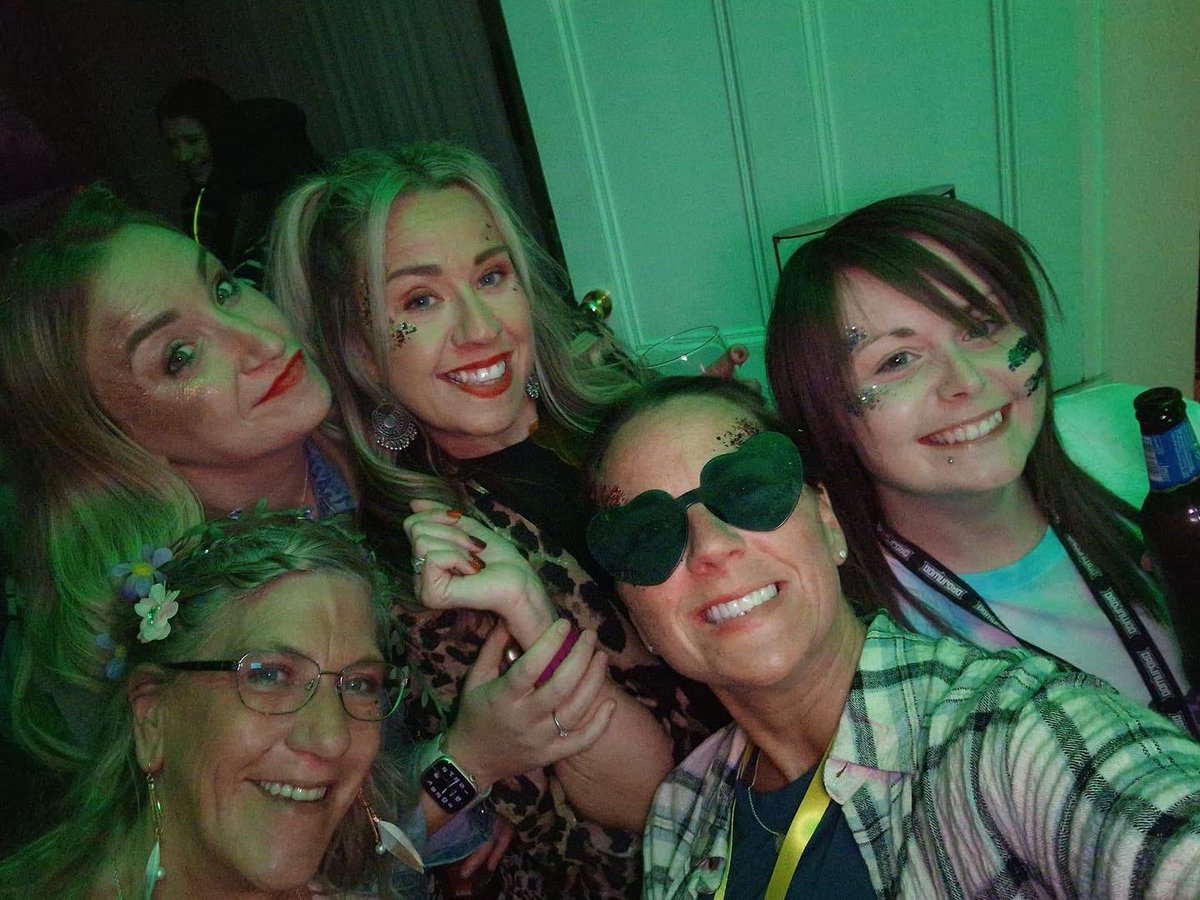 fellows555's tweet photo. No better way to thank my amazing colleagues for a fabulous year then with a festival themed social. MaxFest2022 was a success! #workhardplayhard https://t.co/CajddNNBUS