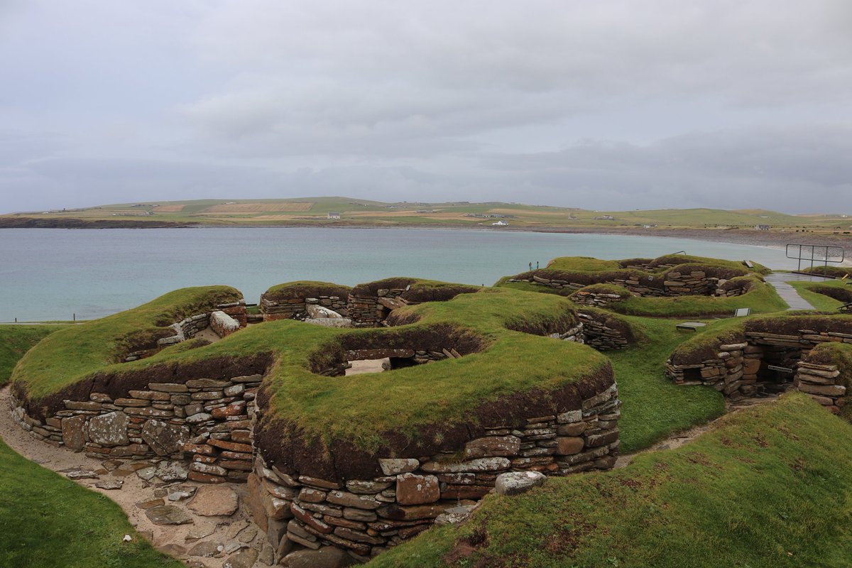Kirstymill's tweet photo. Then it was out into the wind and down to Skara Brae itself. #Archaeoduck was so excited to see the site. He loved seeing this wonderful #Neolithic village. Thanks to the lovely @welovehistory staff for helping to make our visit so enjoyable #archaeology #Orkney https://t.co/4gssa2WwVN