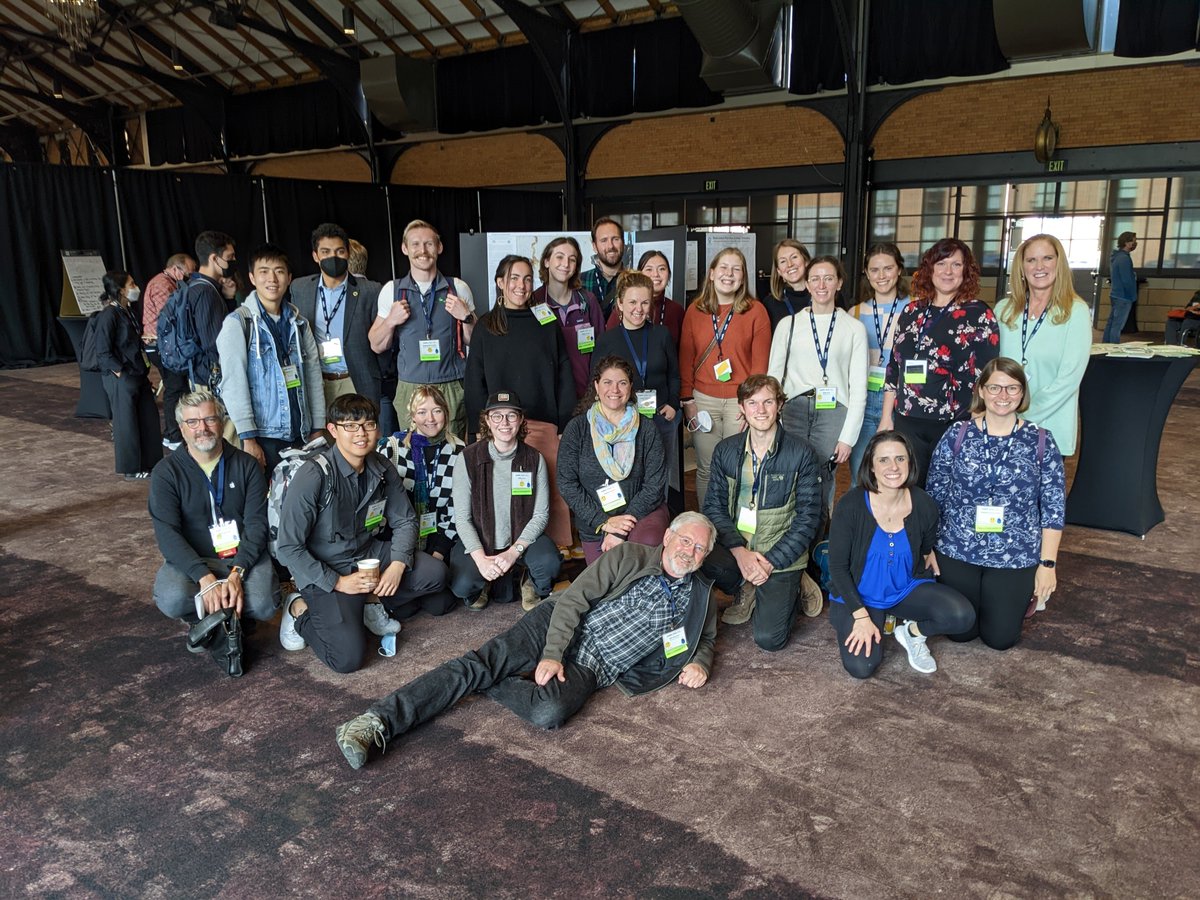 Many of the UO attendees at #nacis2022. Such great turnout! 🦆

<a href="/NACIS/">NACIS</a> <a href="/uoregon/">University of Oregon</a> <a href="/uogeog/">University of Oregon Geography</a>