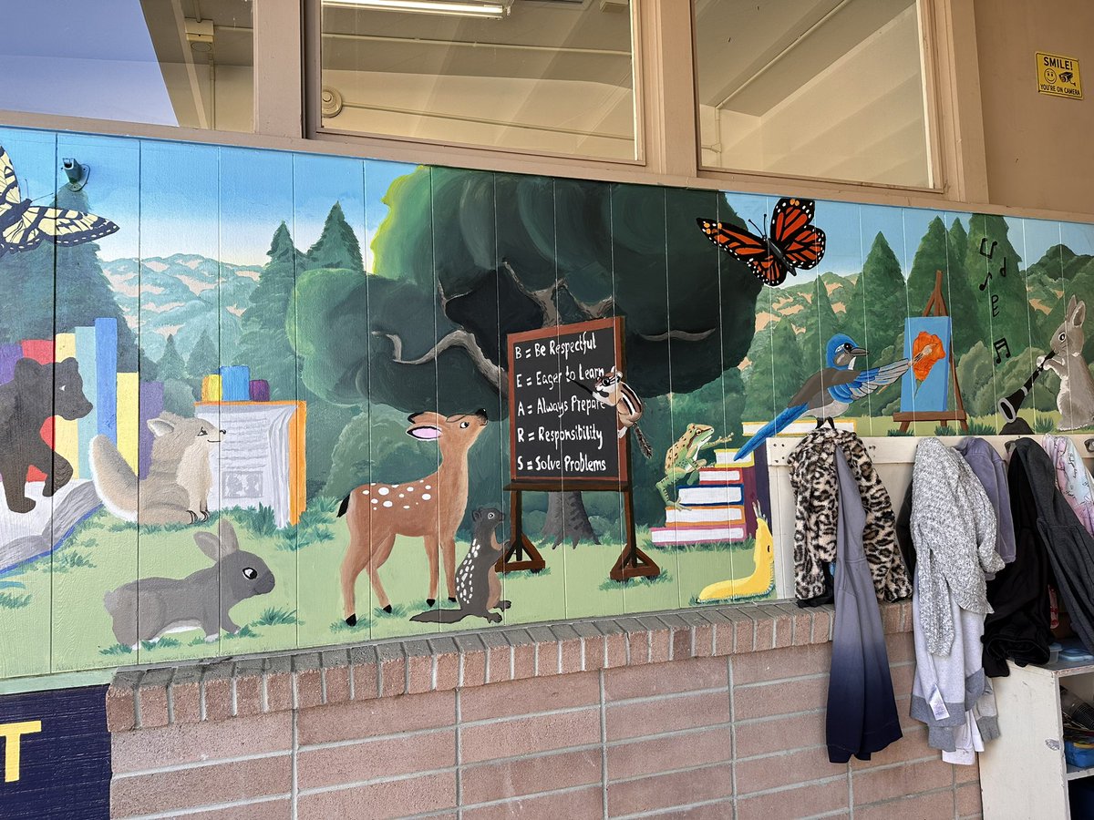 Spotted Vine Hill’s BEAR Rules painted in their mural! Loved hearing the BEAR chant from students and staff (with jazz hands 👐)