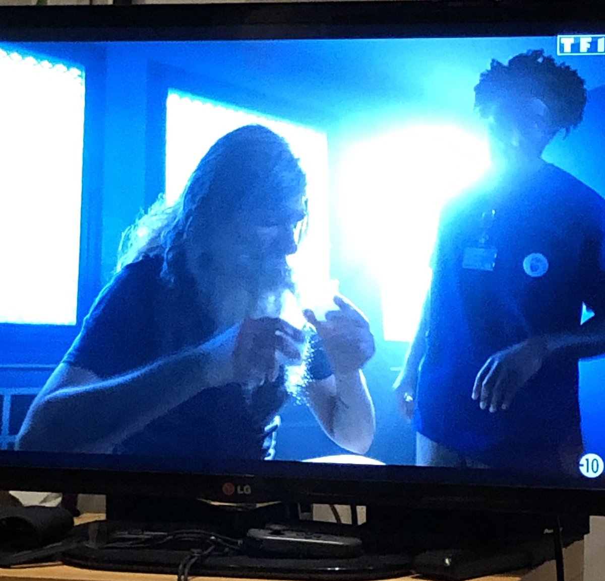 Ceclapte's tweet photo. Il est quand même fort @CamilleCombal !!! Il peut tout jouer! #I3P #lagrandeincruste https://t.co/EUkfW2zb40
