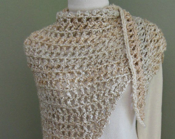jvozsol's tweet photo. Hand Made Wrap, Crocheted https://t.co/tYkMT4hJLh via @EtsySocial #etsymntt #handmade #trianglescarf #trianglewrap https://t.co/DiLaB8r2Wr