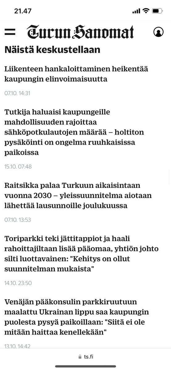 #Turku, missä koko keskusta rikotaan autoilun takia vuosiksi, tärvellään kaikki keskustan kulkuväylät ja sitten seuraavat vuodet kiukutellaan, kun keskustan elinvoimaisuuteen tarvitaan _lisää autoilua_. #tunkkimeri