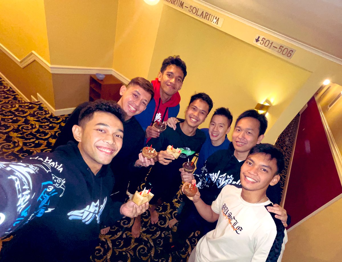 Selamat ulangtahun aa ginting <a href="/sinisukaanthony/">Anthony Sinisuka Ginting</a>