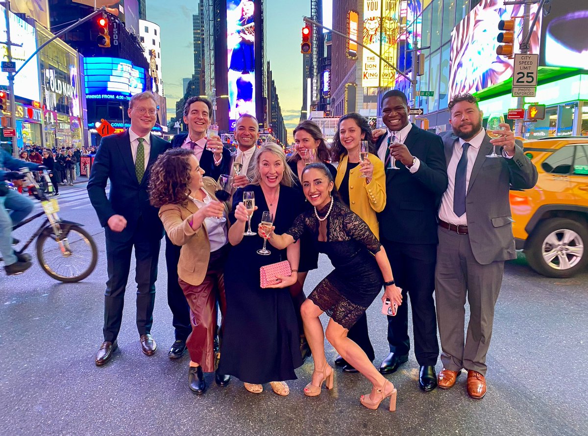 This year's Knight-Bagehot Fellows snuck out of the Anniversary Gala to get a class photo for the ages.