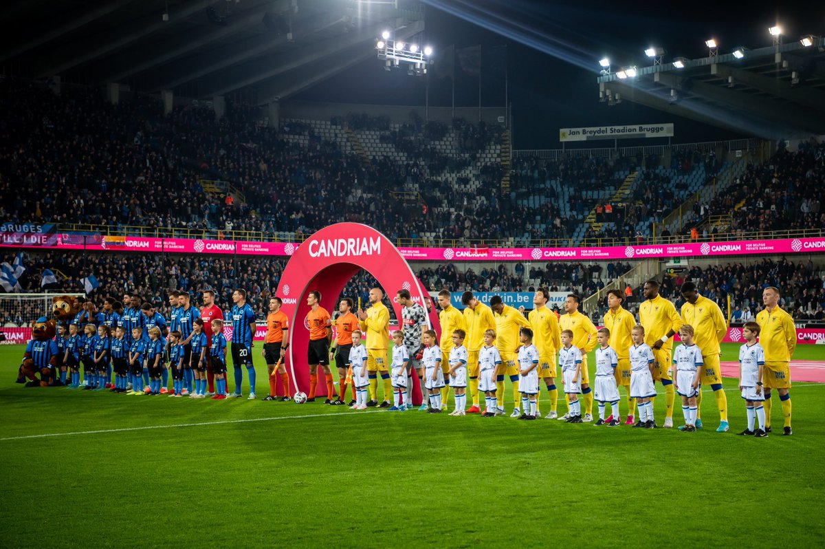 ToniLeistner's tweet photo. Good fight against a really good team.  After the red card it’s tough to take something from there. 🤷‍♂️
#STVV #clubbrugge #jupilerproleague🇧🇪 #BFG #Team #TL37 https://t.co/pLmYacIO7Q