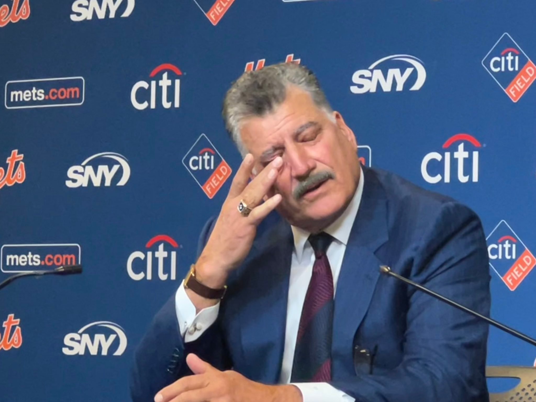 Happy Birthday Keith Hernandez!

The greatest gift is the Phillies having more Gold Glove Finalists than the Mets! 