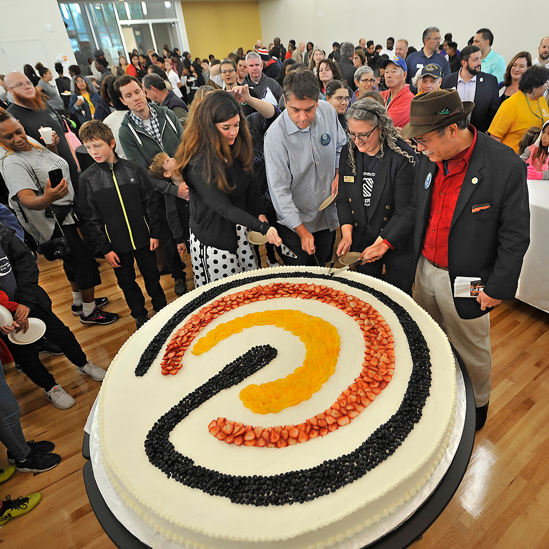 parkstacoma's tweet photo. When the doors opened on Oct 20, 2018, Eastside Community Center became a space for kids &amp; adults to learn and grow, and for the neighborhood to gather and thrive thanks to @ShalisaHayes and many others! 

Check it out for yourself and #ExperienceEastside
https://t.co/RAWk6xLtyq https://t.co/rX8fT3Oyfr