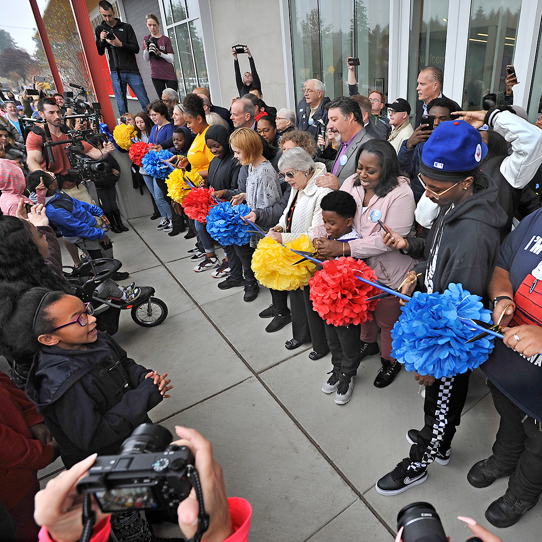 parkstacoma's tweet photo. When the doors opened on Oct 20, 2018, Eastside Community Center became a space for kids &amp; adults to learn and grow, and for the neighborhood to gather and thrive thanks to @ShalisaHayes and many others! 

Check it out for yourself and #ExperienceEastside
https://t.co/RAWk6xLtyq https://t.co/rX8fT3Oyfr