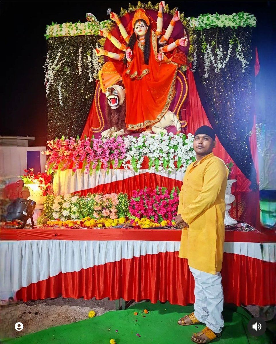 🙏🏻जय माता दी🙏🏻🛕🚩🕉 #jaimatadi 
#abhishekjhansi #sanataniabhishek #abhisheksocialworker #matarani #abhishekhindustani #gaumata #om #navratri #festival #durgapuja #india #diwali #indianfestival #celebration #love #festive #instagram #festivals  #ram #culture #photography #jhansi