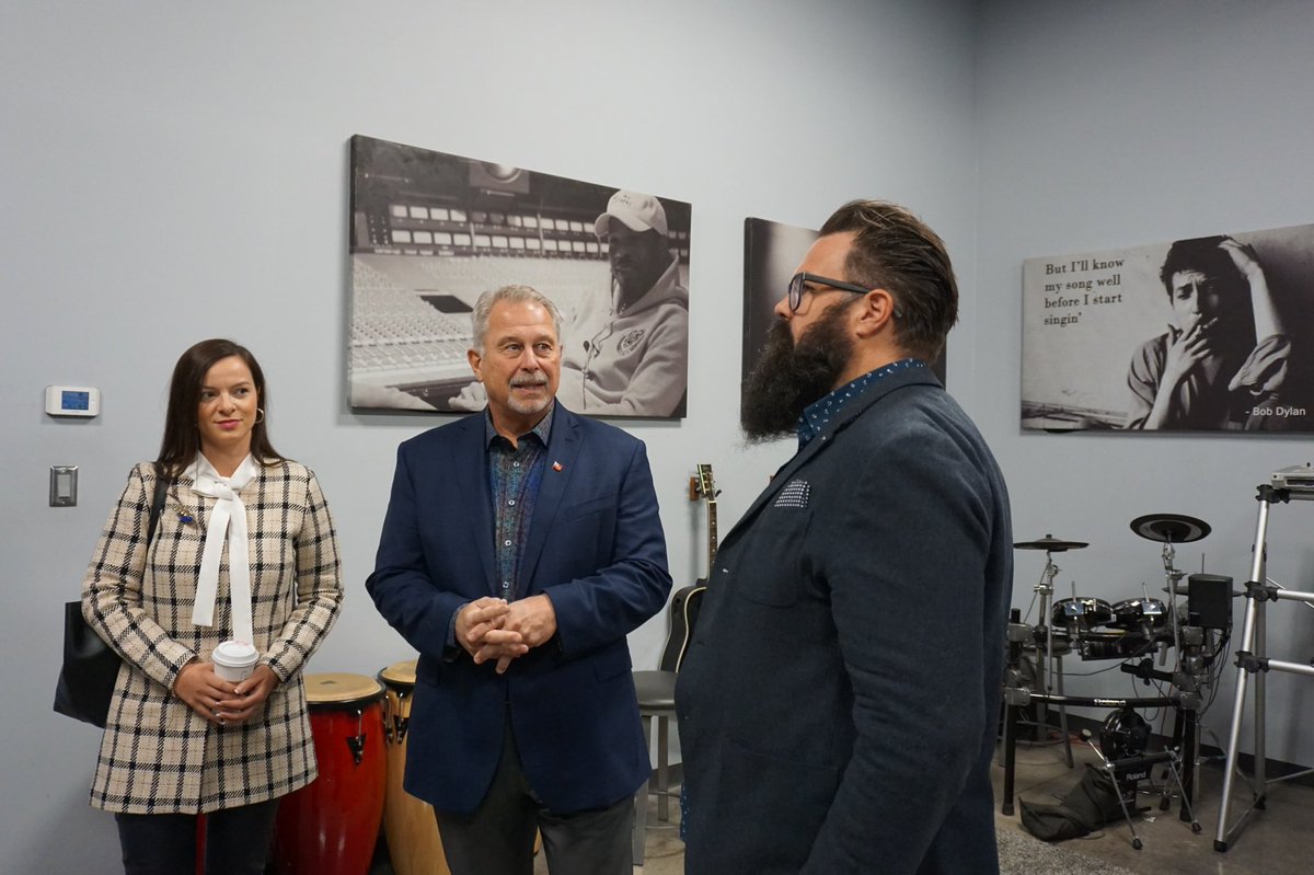 I had a fantastic tour of Metalworks in Mississauga today. 

This is Canada’s largest recording studio and was founded by Canadian rock legend and Triumph drummer, Gil Moore.

Prince, Drake, and Guns N’ Roses have recorded here!