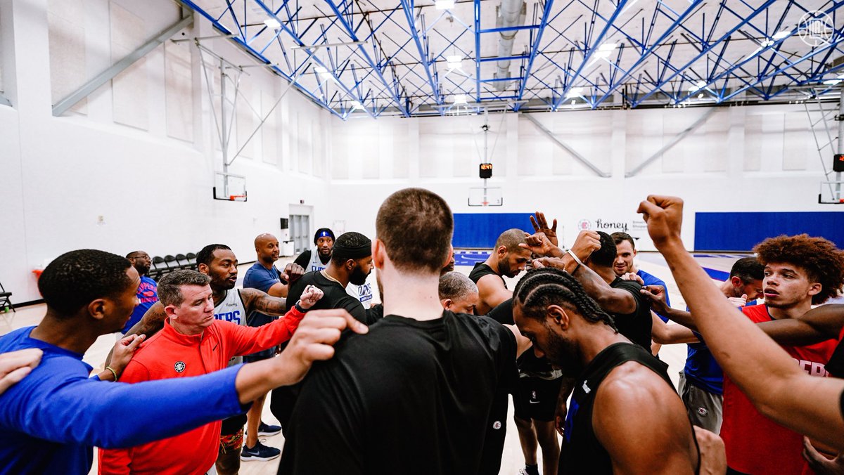 LAClippers's tweet photo. Light work before the night work. https://t.co/AMOO6kcstm