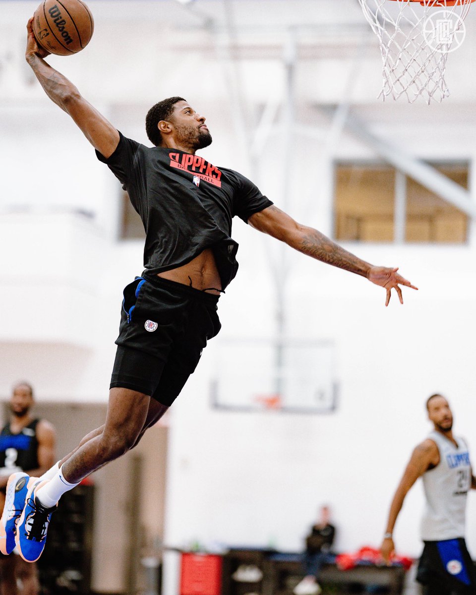 LAClippers's tweet photo. Light work before the night work. https://t.co/AMOO6kcstm