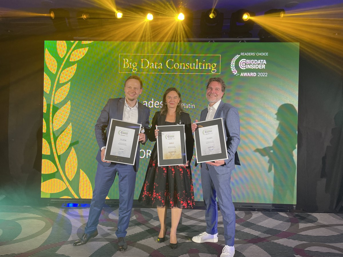 bigdata_insider's tweet photo. Kategorie #BigData #consulting: Über Platin freut sich die @adessoAG . Gold geht an @INFOMOTION und Silber an die @ORAYLISGmbH. #ITAWARDS https://t.co/5BbzXSqsAD
