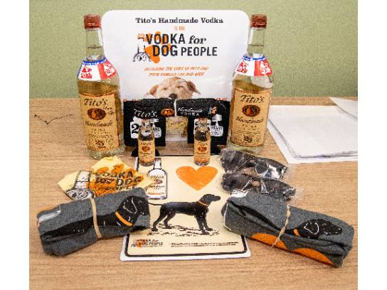 sahumane's tweet photo. Dont' forget to BID, BID, BID to support our pets at the SAHS! 🐶🐱 Our 70th Anniversary Celebration’s Silent Auction is open! Anyone can bid, items have to be picked up at the SAHS. Auction ends on Oct. 25 at 7:30 pm! 🐾

Browse the available items at: https://t.co/eINw7q68bw https://t.co/St05LJhT9R