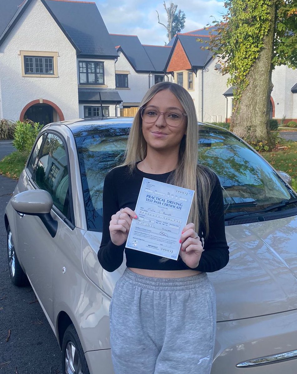 Huge congratulations to Mollie who passed first time today in her own car with only 1 minor! Well done! See you out on the roads! #passwithpelican #pelicandrivingtuition #swanseatestcentre #learningtodrive #firsttimepass