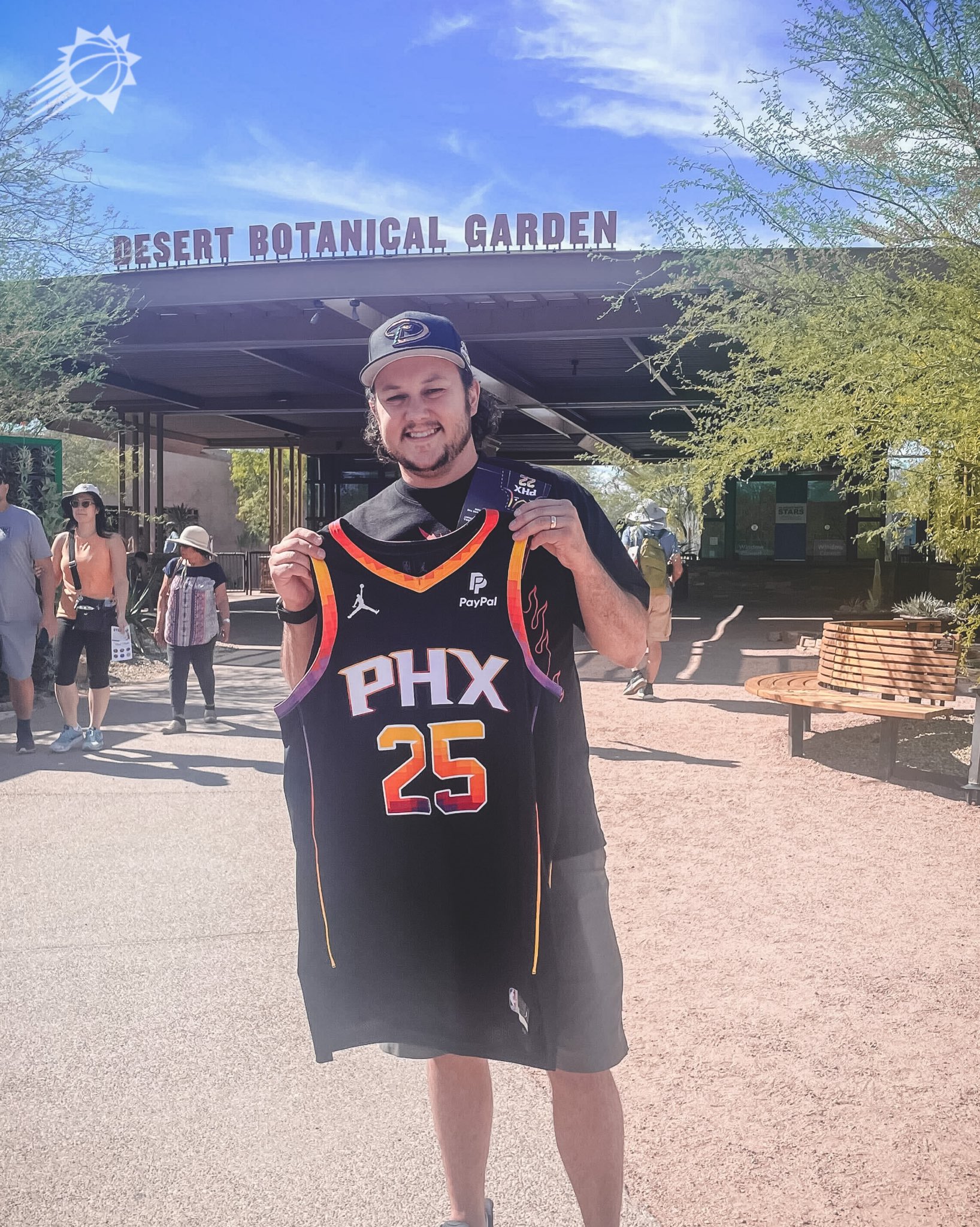 Phoenix Suns on X: Congrats to Jeff on grabbing himself a Valley jersey  today! Stay tuned on our Twitter and the Suns App the next couple of weeks  for a daily scavenger