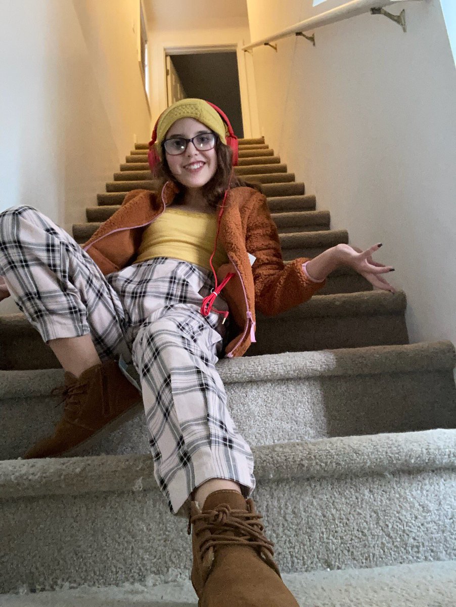 Joniwoods's tweet photo. Look at my cool girl rocking her #mable from #OMITB costume for Halloween @selenagomez definitely need a shout out! https://t.co/erDNOBZp4k