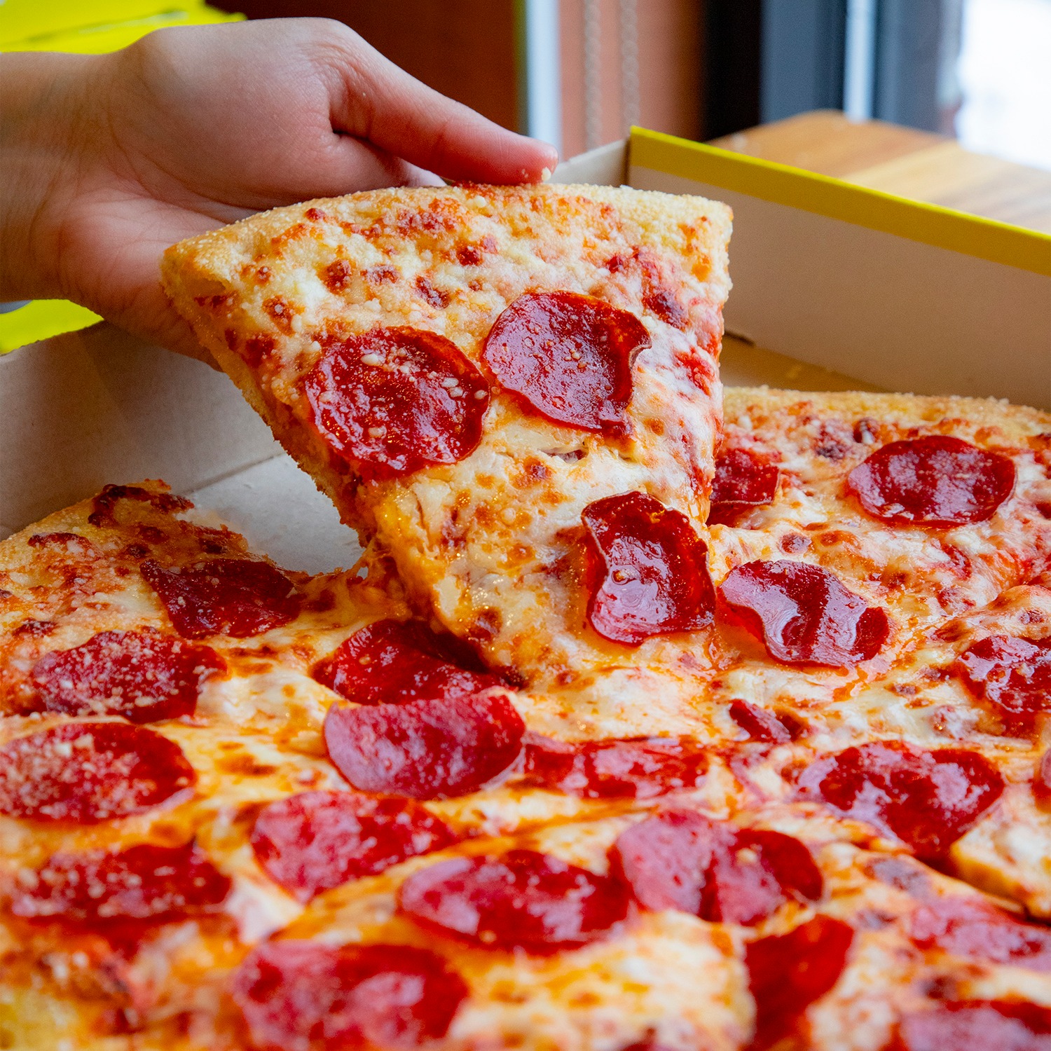 Hungry Howies 20 (hungryhowiesmh) / Twitter