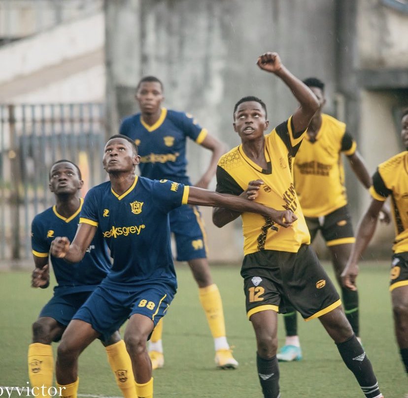 Shuffle_Select tweet media