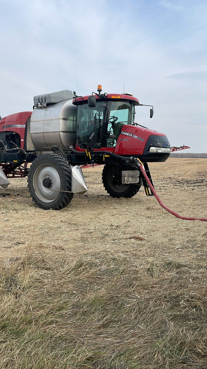 Never thought I’d be spraying Oct 20th but gorgeous day out there! Getting ready for #plant23