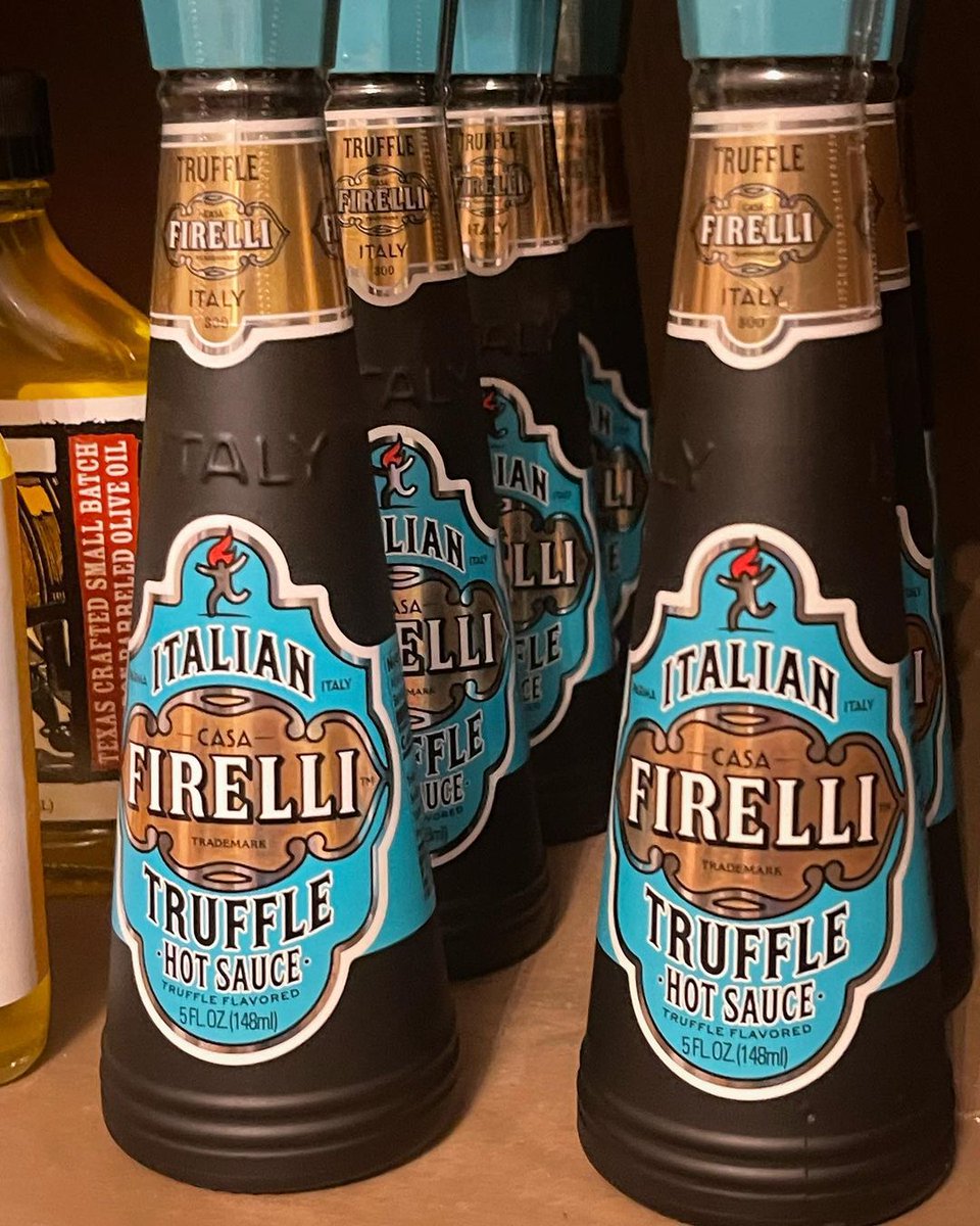 FirelliHotSauce's tweet photo. Hey New Jersey! Find our new Firelli truffle over at Ginger &amp; May 😍
.
Thanks to @gingerandmaynj for sharing
.
.
.
#firelli #firellihotsauce #OoniPizzaOvens #hotsauce #italian #italianhotsauce #pizza #southernitaly #pizza #nycpizza https://t.co/tE69csVzkU
