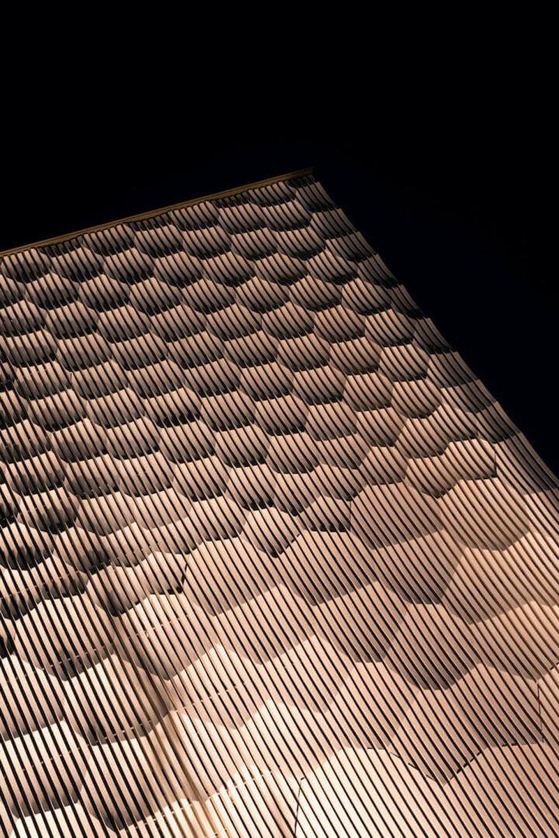 designboom's tweet photo. kengo kuma's undulating polygonal façade clads british antique museum in kamakura, japan
https://t.co/RuYubWXSMp https://t.co/E1ZXfumPup