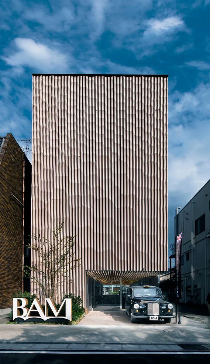 designboom's tweet photo. kengo kuma's undulating polygonal façade clads british antique museum in kamakura, japan
https://t.co/RuYubWXSMp https://t.co/E1ZXfumPup