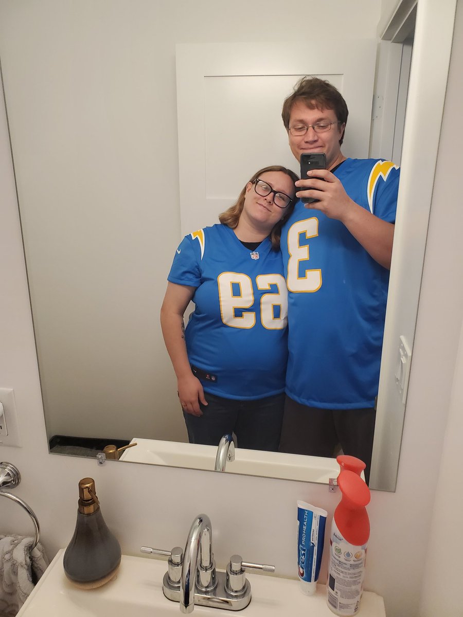 New jerseys arrived so now we can start the 12 hour drive to LA! @DerwinJames and @SJD_51 hope yall play great! #BoltUp