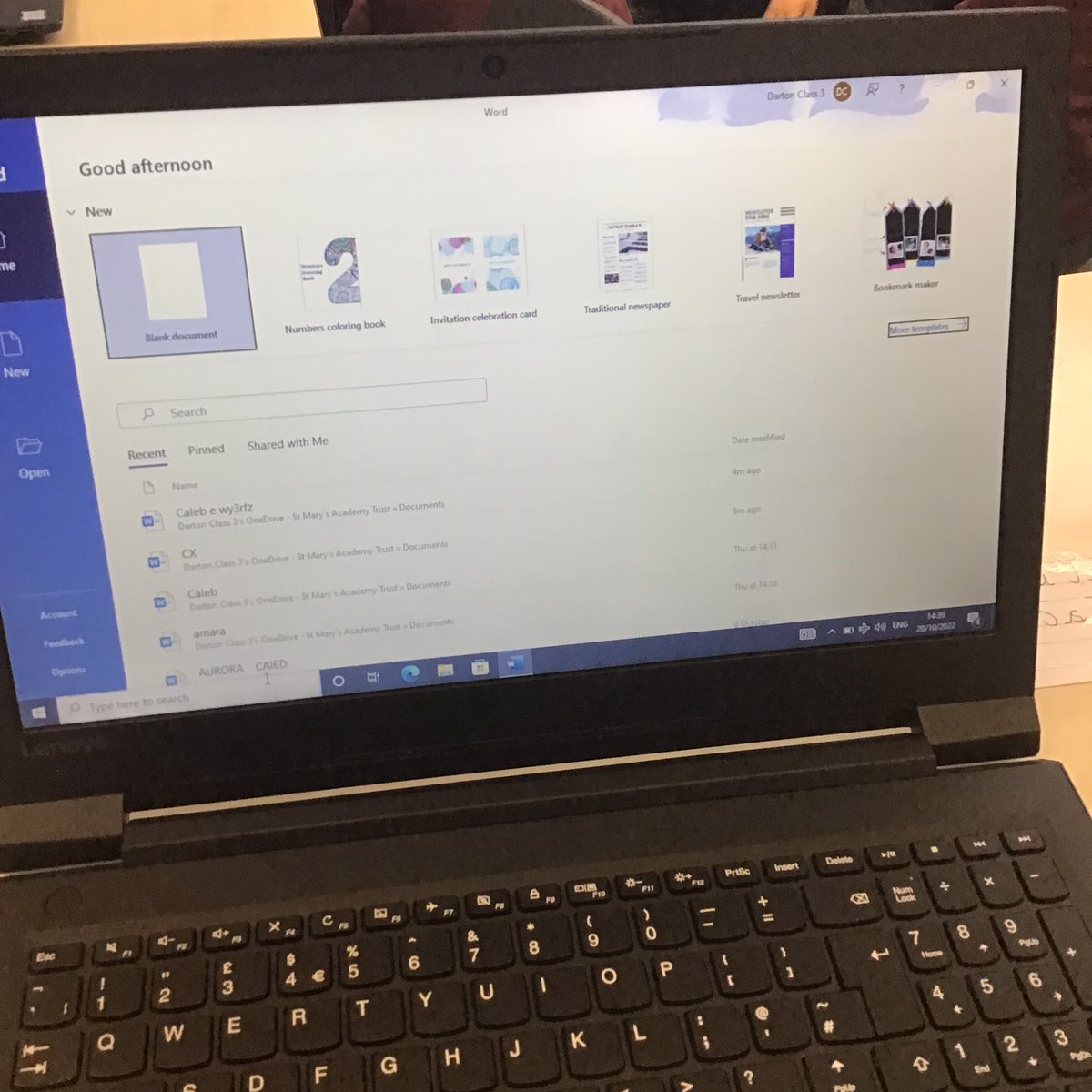 JHHLTA_DPS's tweet photo. Well after a few stressful Thursday afternoon all of @Class3DP have finally managed to log on independently. We are also able to open Word, change the size and colour of our font and some of us have been able to print 👏 👏 @DartonPrimary #DPS_computing #superstars https://t.co/zmYr9eYWLM