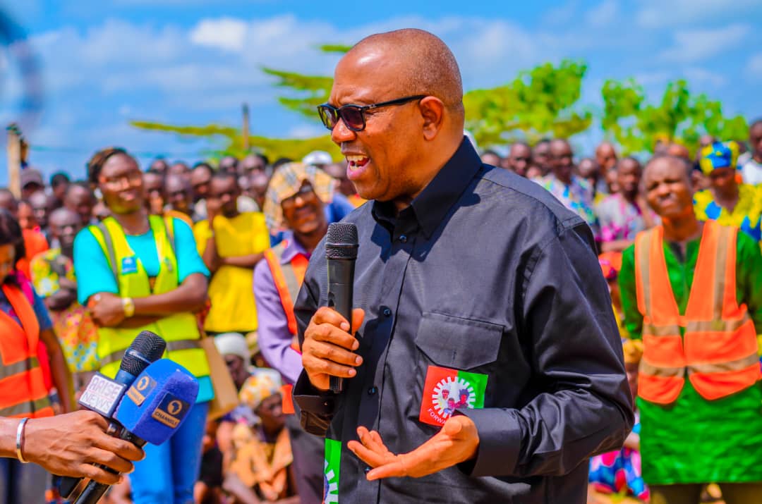 OselokaHObaze's tweet photo. @PeterObi @PeterObi at the  IDP camp in Daudu village in Guma local government area of Benue.  The host camp is at Wadata rice mill area Makurdi. https://t.co/ojBWSzmkal