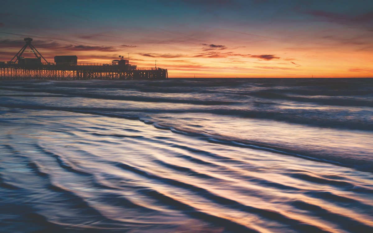 StrongIslandUK's tweet image. We're pleased to share that the @StrongIslandCCo 2023 calendar is now available. 

This year we feature photographs from the likes of @FiveArchitects @BewlayB @SueWoodbridge, @mmmCreative and many more talented local photographers. 

Read more 👉 bit.ly/3F7w6F4