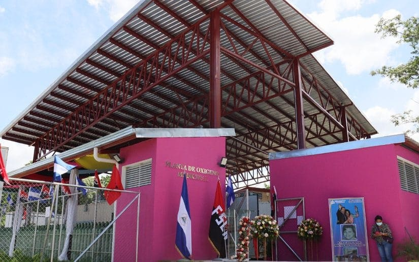 ElCuerv0Nica's tweet photo. ‼️ NOTICIÓN! #Nicaragua se convirtió hoy en el primer país de #Centroamérica en el que el sistema público de salud tiene su propia Planta de Oxígeno Medicinal.

La planta generará 13,440 cilindros de oxigeno mensual. https://t.co/qKHZUCs2FI