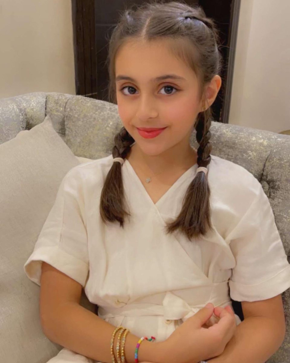 BlackEagle7479's tweet photo. افضل واحد غادة رائعة مشاء الله عليها 😍😍😍😘😘😘😘😘🌹🌹🌹🌹🌹🌹🌹🌹 #walahar #walah_alsuhaim #walah_800k #وله_الفارقه #وله_السحيم_ملكة_البرائة #وله_السحيم💎 #وله_المليونيه #وله_السحيم_900k #وله_الاولى https://t.co/5fYBVboeDz